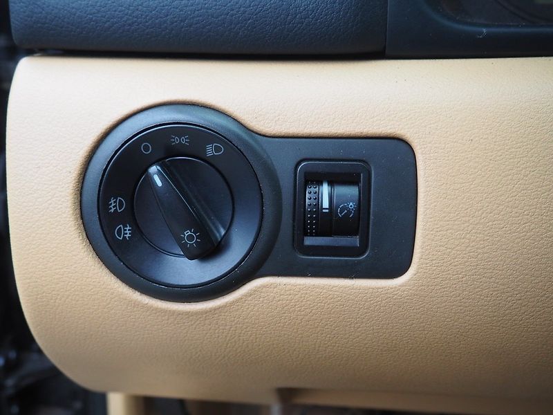 Škoda Octavia (2002) 1.9 TDI, 81 kW, Laurin&Klement - fotka 20 z 28