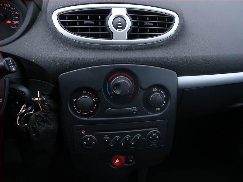 Renault Clio (2006) 1.2 16V , Eko.zaplacen, po STK - fotka 12 z 14
