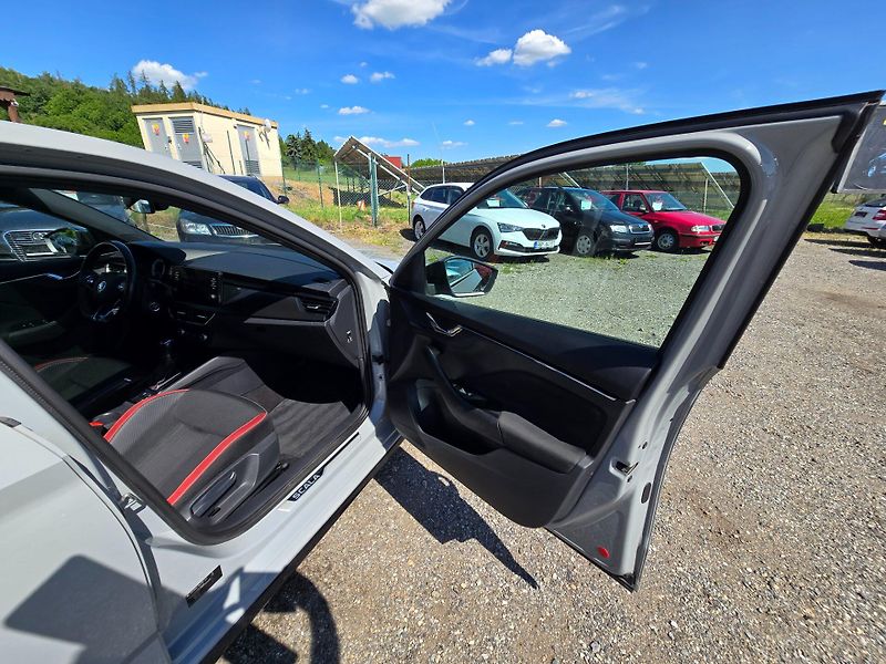Škoda Scala (2021) 1.0 TSi 81KW Monte Carlo - fotka 20 z 22
