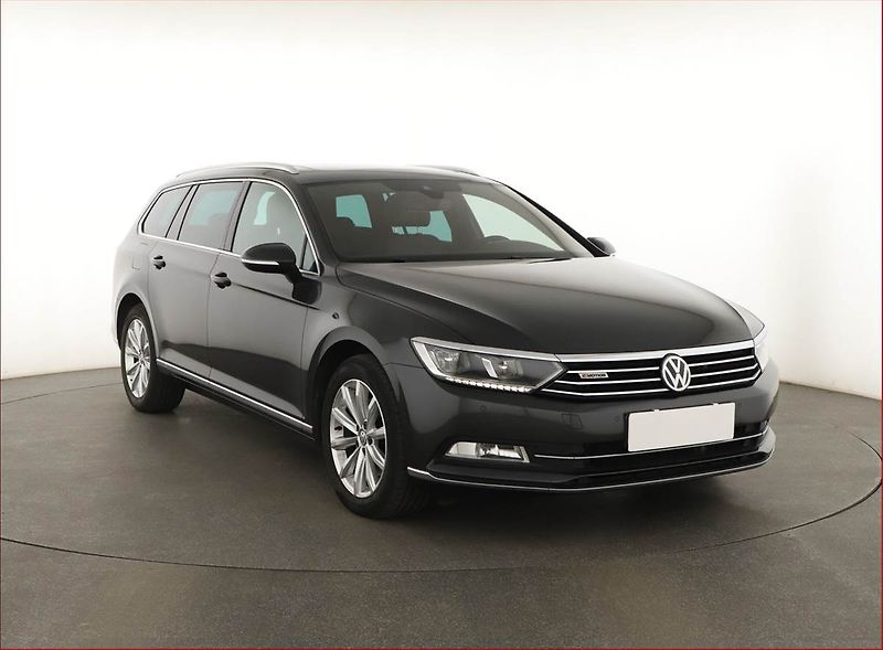 Volkswagen Passat (2018) Highline 2.0 TDI, 4X4 - fotografie inzerátu