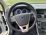 Volvo XC60 2,4 D3 R-DESIGN AWD AT - náhled 11