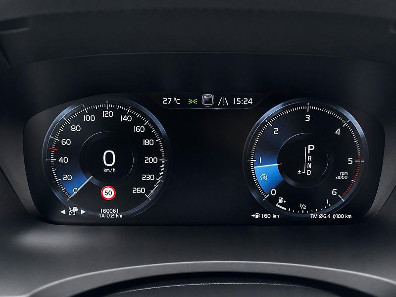 Volvo V90 (2019) 2.0 D4 140kW MOMENTUM - fotka 17 z 32