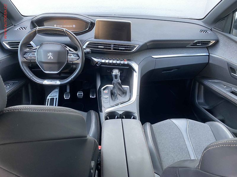 Peugeot 3008 (2018) 1.2 PT, GT Line, LED, kamera - fotka 8 z 17