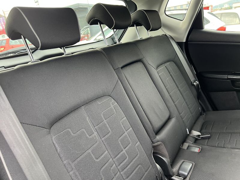 Kia Venga 1.4CVVT 66kw  KLIMA PANORAMA - fotka 25 z 38