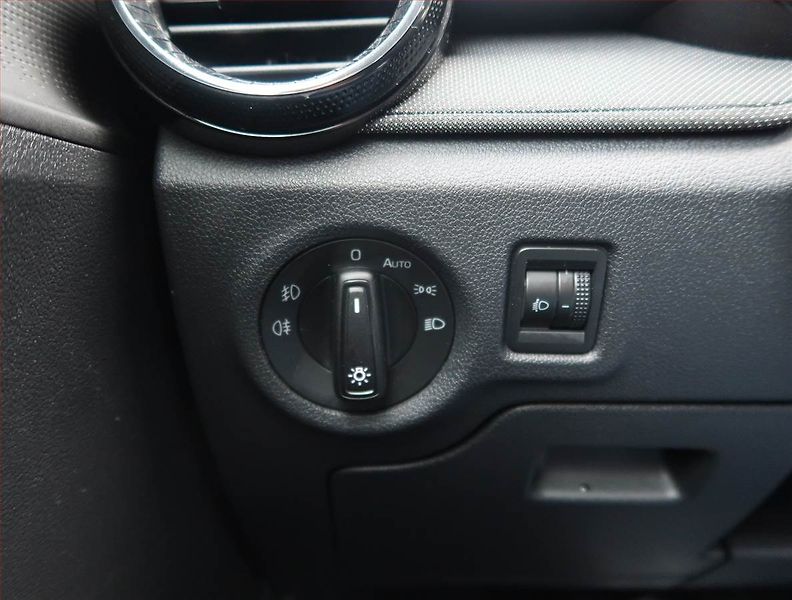 Škoda Fabia (2024) 1.0, ČR,1.maj, Serv.kniha - fotka 16 z 19