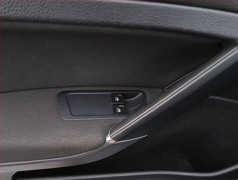 Volkswagen Golf (2017) 1.4 TSI, Automat, Navi - fotka 22 z 22