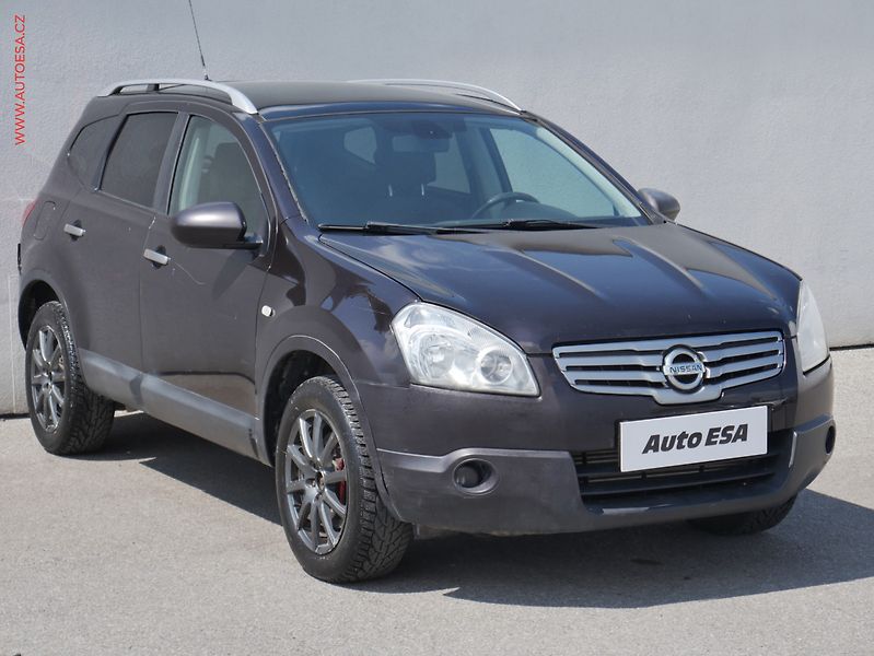 Nissan Qashqai (2010) 2.0 DCI +2, ČR, AC, TZ, navi - fotografie inzerátu