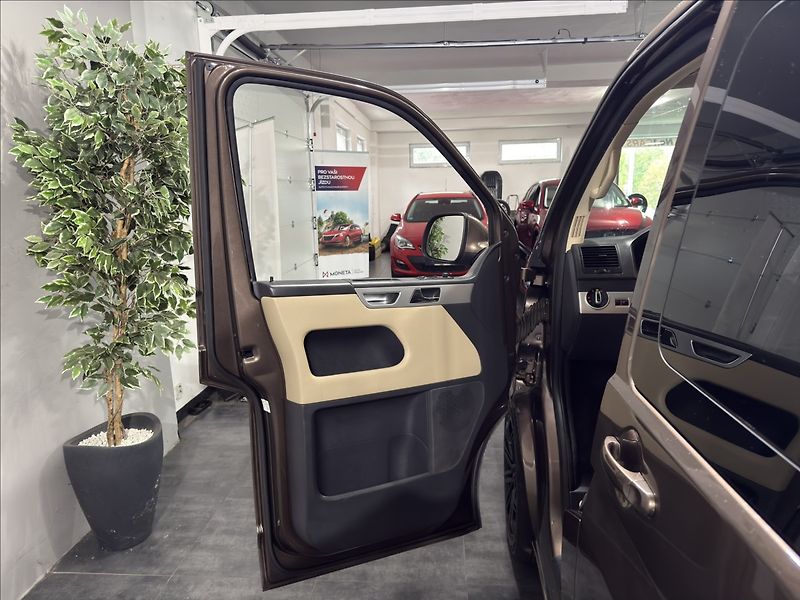 Volkswagen Multivan 2,0   TDI DSG 4M INDIVIDUAL - fotka 6 z 45