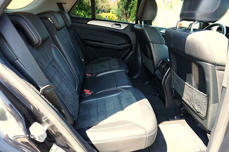 Mercedes-Benz Třídy M (2013) 350 4 MATIC 3,0 CDI 190 kW - fotka 21 z 69