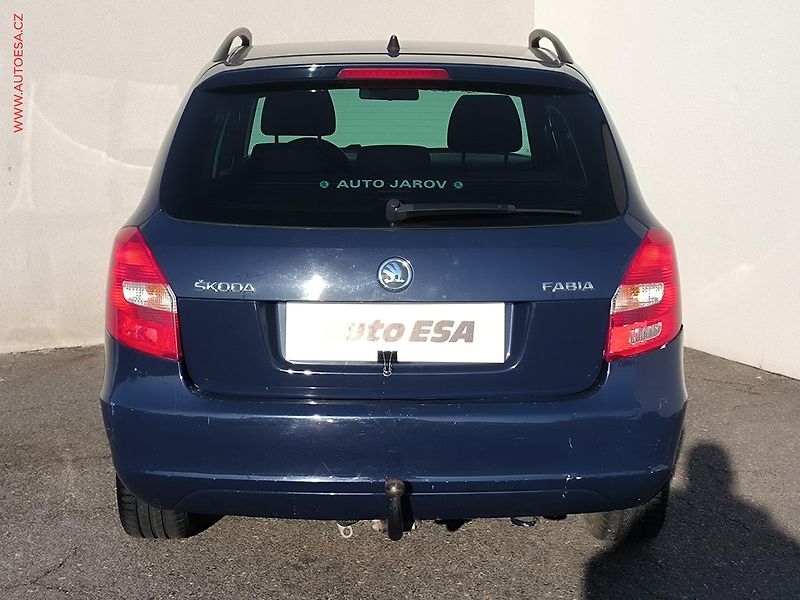 Škoda Fabia (2014) 1.2 TSi, 2.maj,ČR, Ambition - fotka 5 z 15