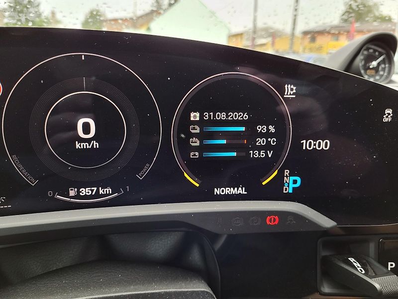 Porsche Taycan GTS 440kW 4S Electric - NOVÉ - fotka 12 z 48