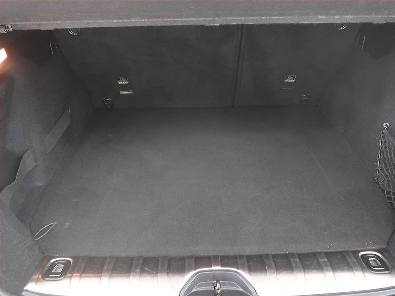 Peugeot 2008 (2016) Allure 1.2 PureTech, Automat - fotka 14 z 23