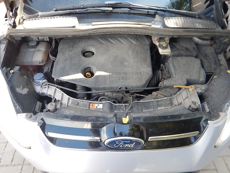 Ford Grand C-MAX 1.6 TDCi, DIGIKLIMA, 7 MÍST - fotka 25 z 28