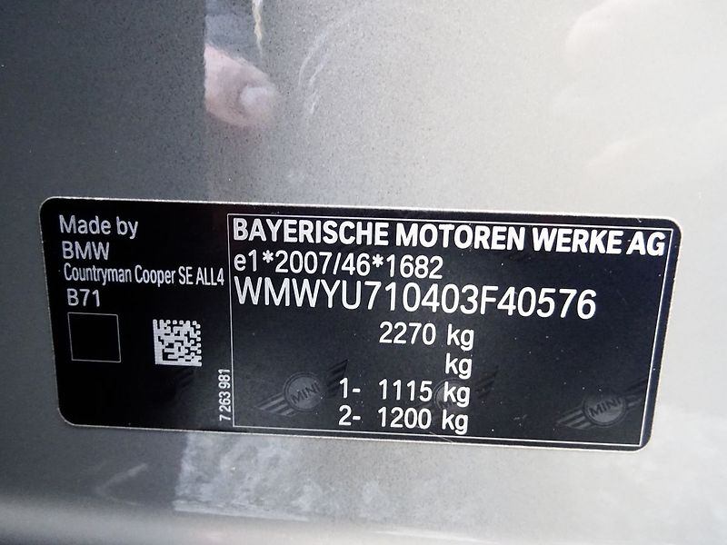 Mini Countryman Cooper 1.5 SE ALL4 A/T Hybrid - fotka 31 z 32