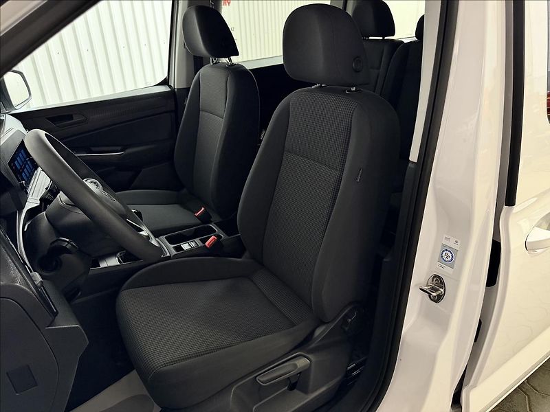 Volkswagen Caddy MAXI 1.5TSI 7MÍST 1.MAJITEL - fotka 25 z 37