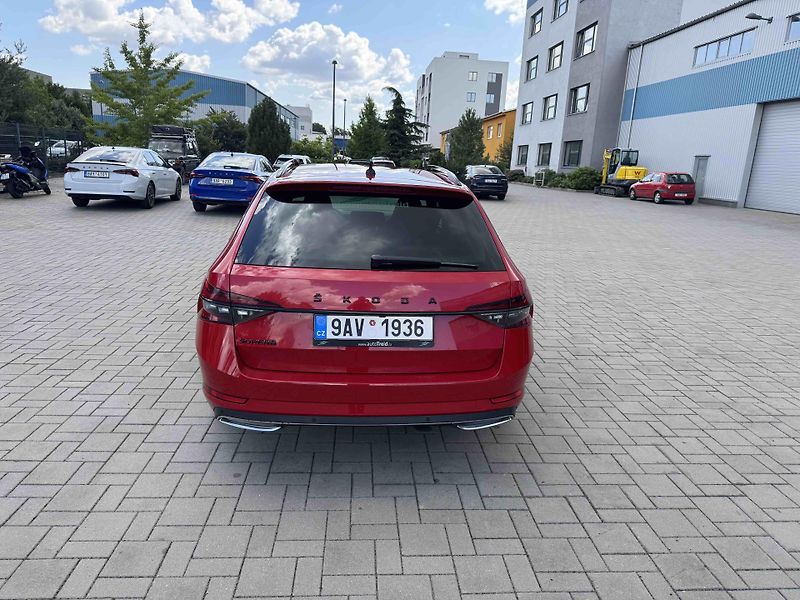 Škoda Superb (2023) Sportline 2.0TDI DSG - fotka 4 z 11