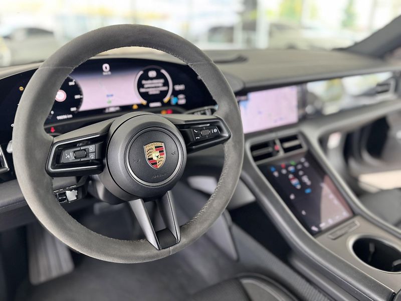 Porsche Taycan 4S Performance*Panorama*DPH - fotka 10 z 41