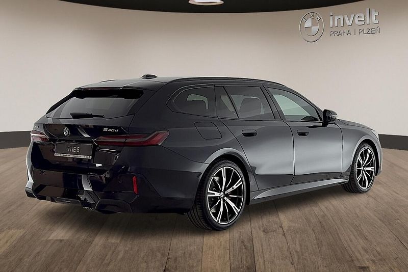 BMW Řada 5 540d xDrive Touring - fotka 3 z 16