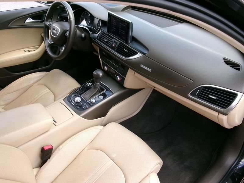 Audi A6 Avant (2013) 3,0TDI QUATTRO S-LINE LED - fotka 20 z 31
