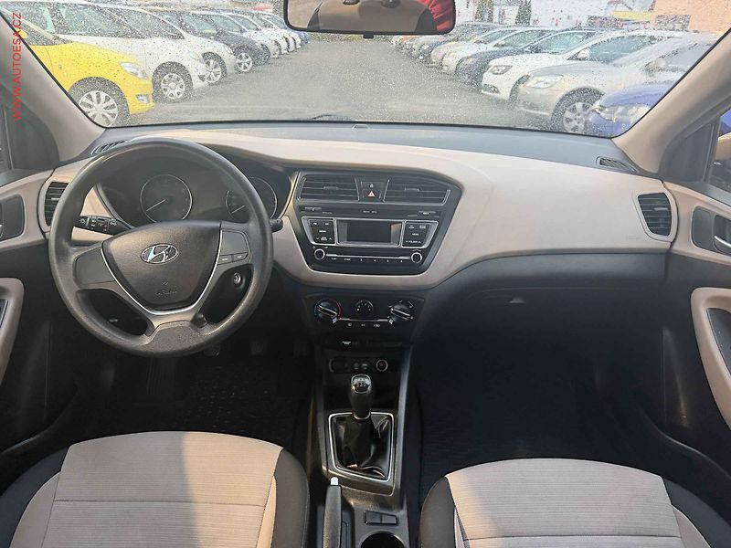 Hyundai i20 (2016) 1.2i, 1.maj,ČR, Family+ Club - fotka 8 z 15