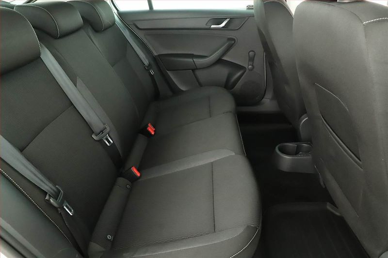 Škoda Rapid (2014) 1.2 TSI, ČR,1.maj, po STK - fotka 7 z 13