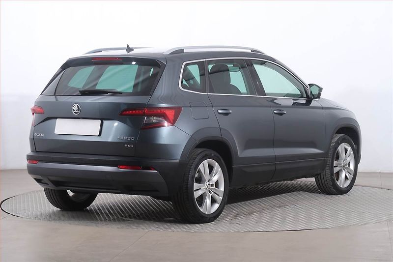 Škoda Karoq (2018) 2.0 TDI, 4X4, Automat, Kůže - fotka 5 z 26