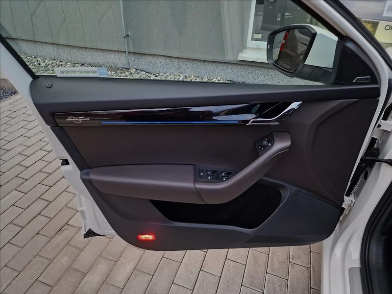 Škoda Octavia 2.0TDI 110kW DSG L&k, ČR, 1.Ma - fotka 37 z 50
