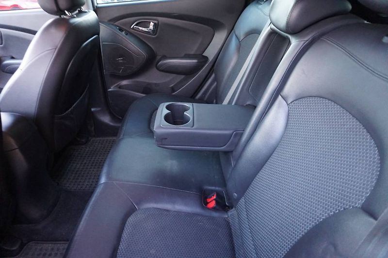 Hyundai ix35 (2013) IX 35 2,0 4WD - fotka 18 z 27