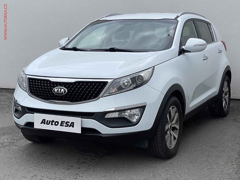 Kia Sportage (2016) 1.6 GDi, Navi, kamera, kůže - fotka 3 z 15