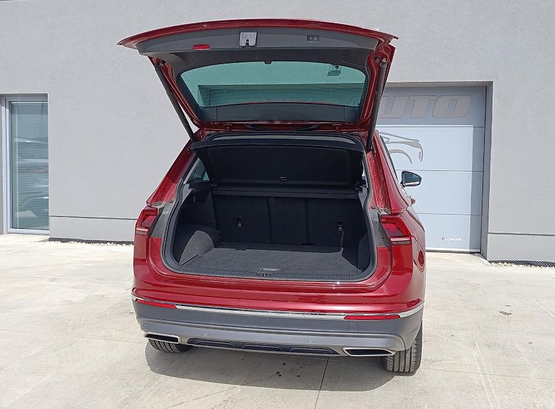 Volkswagen Tiguan 2.0TSI 162kW 4M HIGHLINE ČR  - fotka 9 z 33