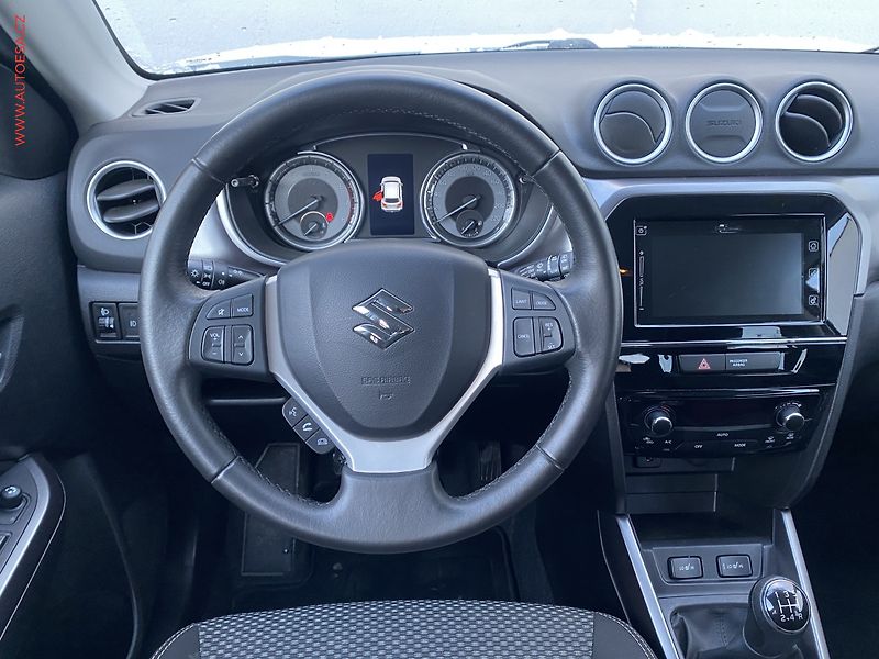 Suzuki Vitara (2019) 1.0 B-Jet, Comfort, navi - fotka 10 z 18