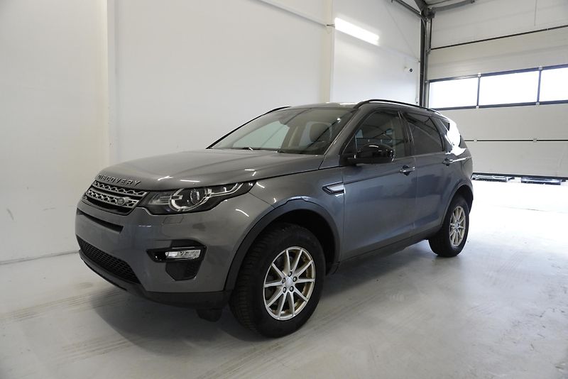 Land Rover Discovery Sport 2.0 110 kW 4WD AUTOMAT - fotka 1 z 28
