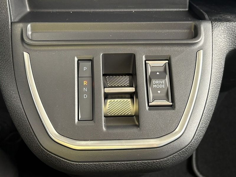 Toyota ProAce Verso 2,2 L1 AT8 7S VIP - fotka 20 z 37