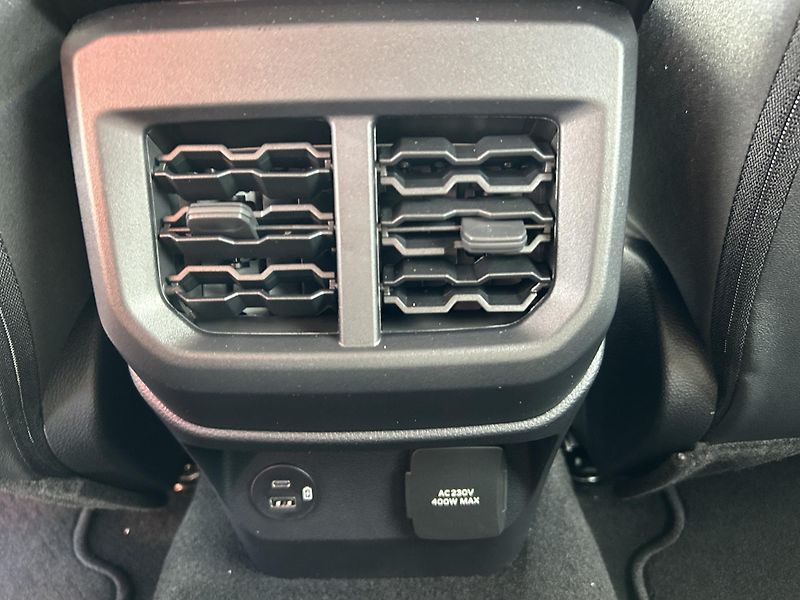 Ford Ranger Wildtrak 2.0 Bi-Turbo 151kW - fotka 12 z 33