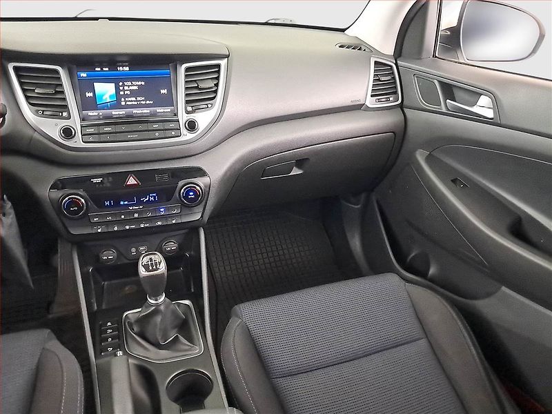 Hyundai Tucson (2016) Trikolor 1.7 CRDi, Navi - fotka 8 z 15