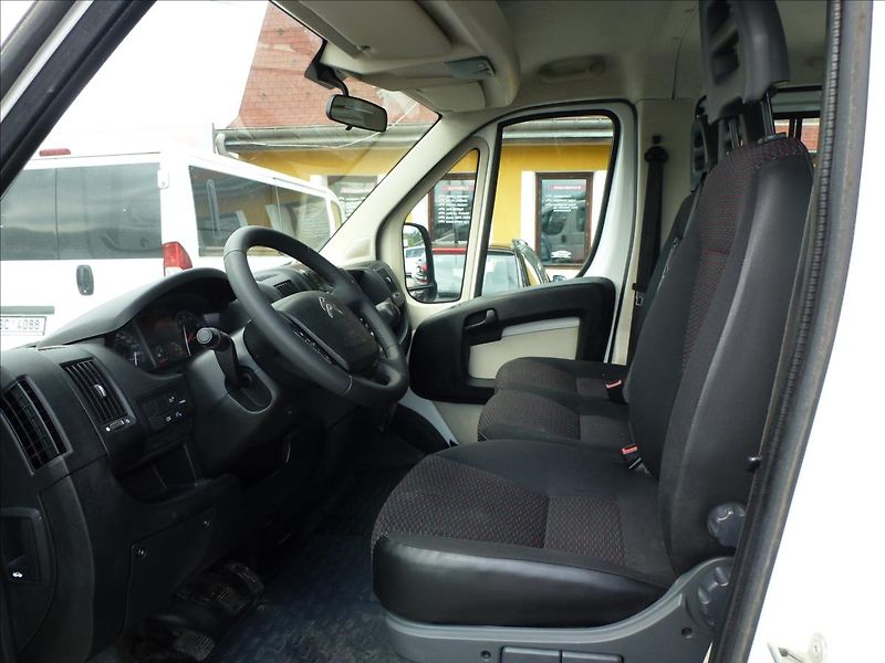 Citroën Jumper 2,2 HDI Sklápěč 7míst - fotka 22 z 30