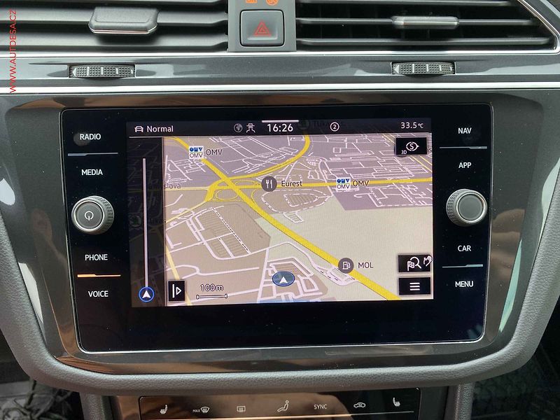 Volkswagen Tiguan (2021) 2.0 TSI 4x4, R-Line - fotka 23 z 25