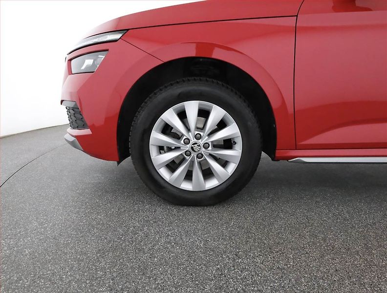 Škoda Kamiq (2021) Style 1.0 TSI, Automat - fotka 19 z 19