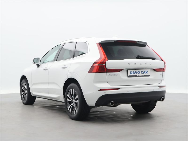 Volvo XC60 2,0 B4 145kW AWD Momentum CZ D - fotka 5 z 32