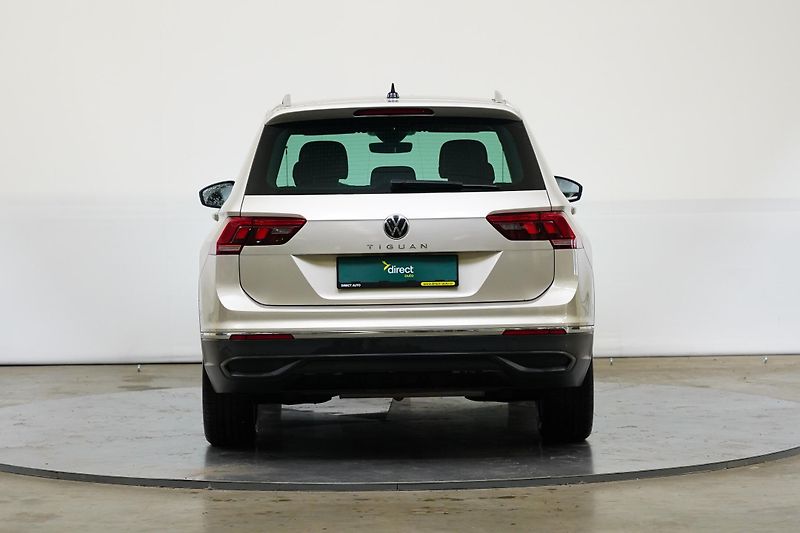 Volkswagen Tiguan - fotka 6 z 30