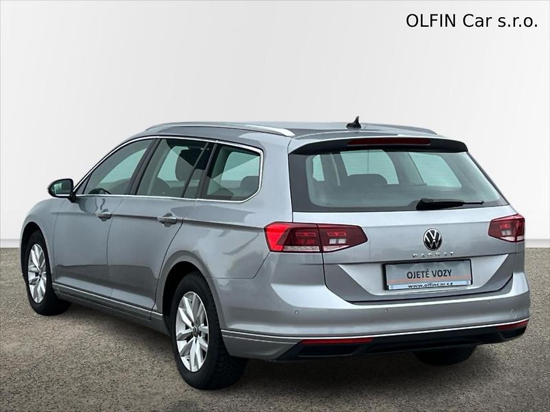 Volkswagen Passat Variant 1,5 TSi 110kW BUSINESS  B8 - fotka 9 z 25