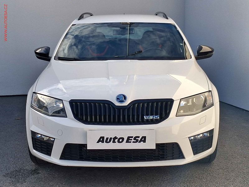 Škoda Octavia (2016) 2.0TDi, ČR, RS, bixen, kůže - fotka 2 z 13