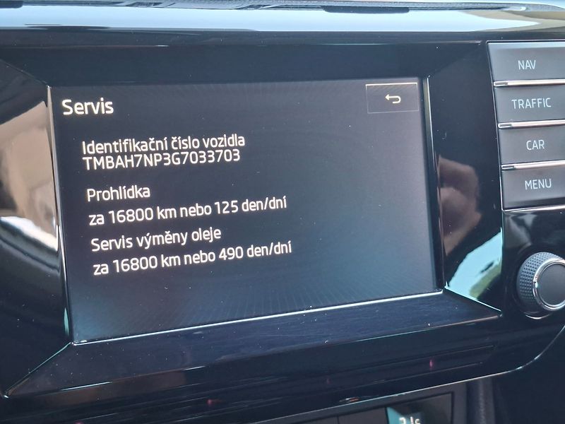 Škoda Superb (2015) 2.0TDI 110kW MAN -NEHAVAROVÁNO - fotka 17 z 47
