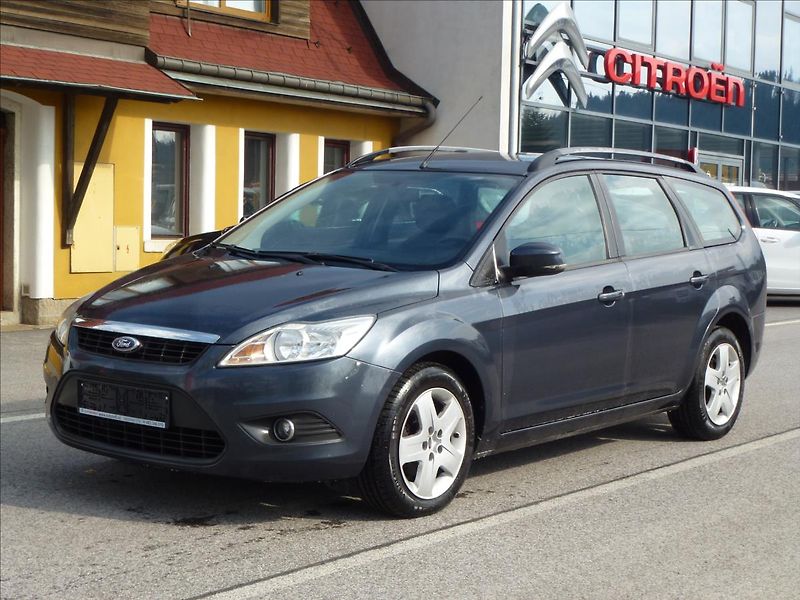 Ford Focus 1,6 16V  Elegance - fotka 1 z 48
