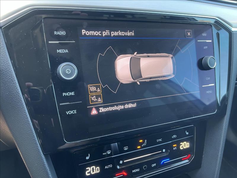 Volkswagen Passat 2,0 TDi 110KW DSG LED ELEGANCE - fotka 20 z 50