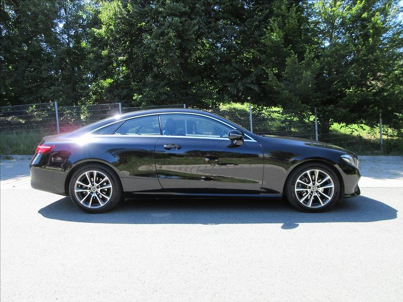 Mercedes-Benz Třídy E 220D 143Kw, Panorama, Nové ČR - fotka 10 z 29