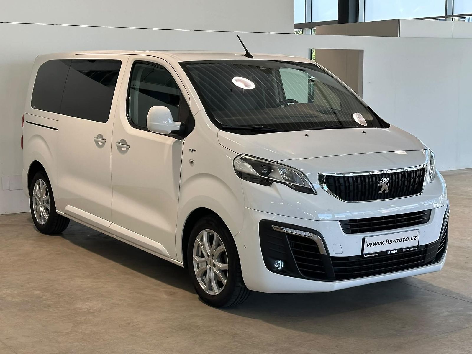 Peugeot Traveller 2.0HDi,GT,177 HP,L2,ČR