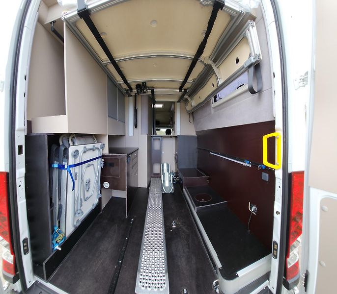 Iveco 50C18HA8V/P 3,0D RVEvolution  - fotka 20 z 33
