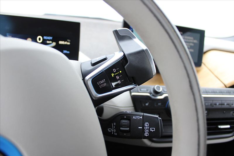 BMW i3 60aH 125kW NAVI LED ČR - fotka 16 z 25