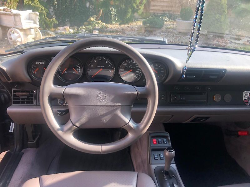 Porsche 911 (1995) Porsche 911 Carrera2 tiptronic - fotka 9 z 12
